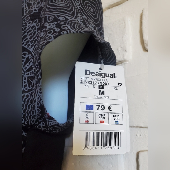 NWT Desigual Myrcella Short Sleeve Lace Dress Red, Black Size Medium - Picture 4 of 12